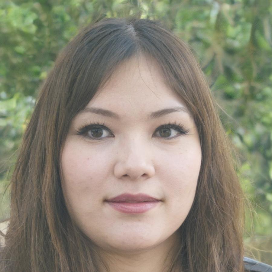 Kira Chen, Senior Financial Analyst